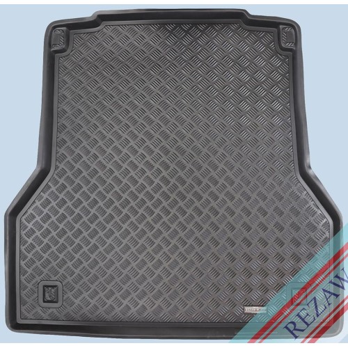 Műanyag Csomagtértálca - OPEL CORSA D VAN (2 SZEMÉLYES) 2006-2014